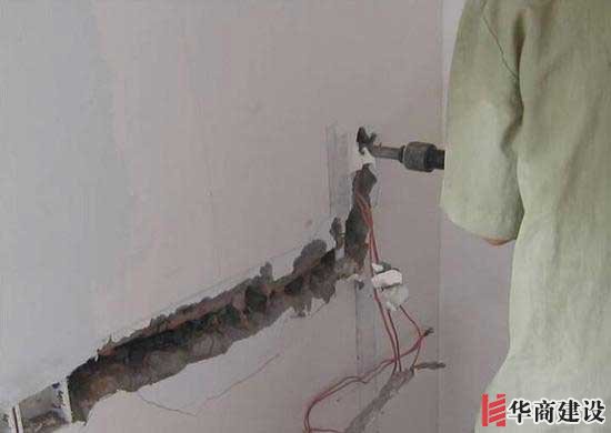 現(xiàn)在裝修都把電線藏在墻壁里，線路老化了能換嗎